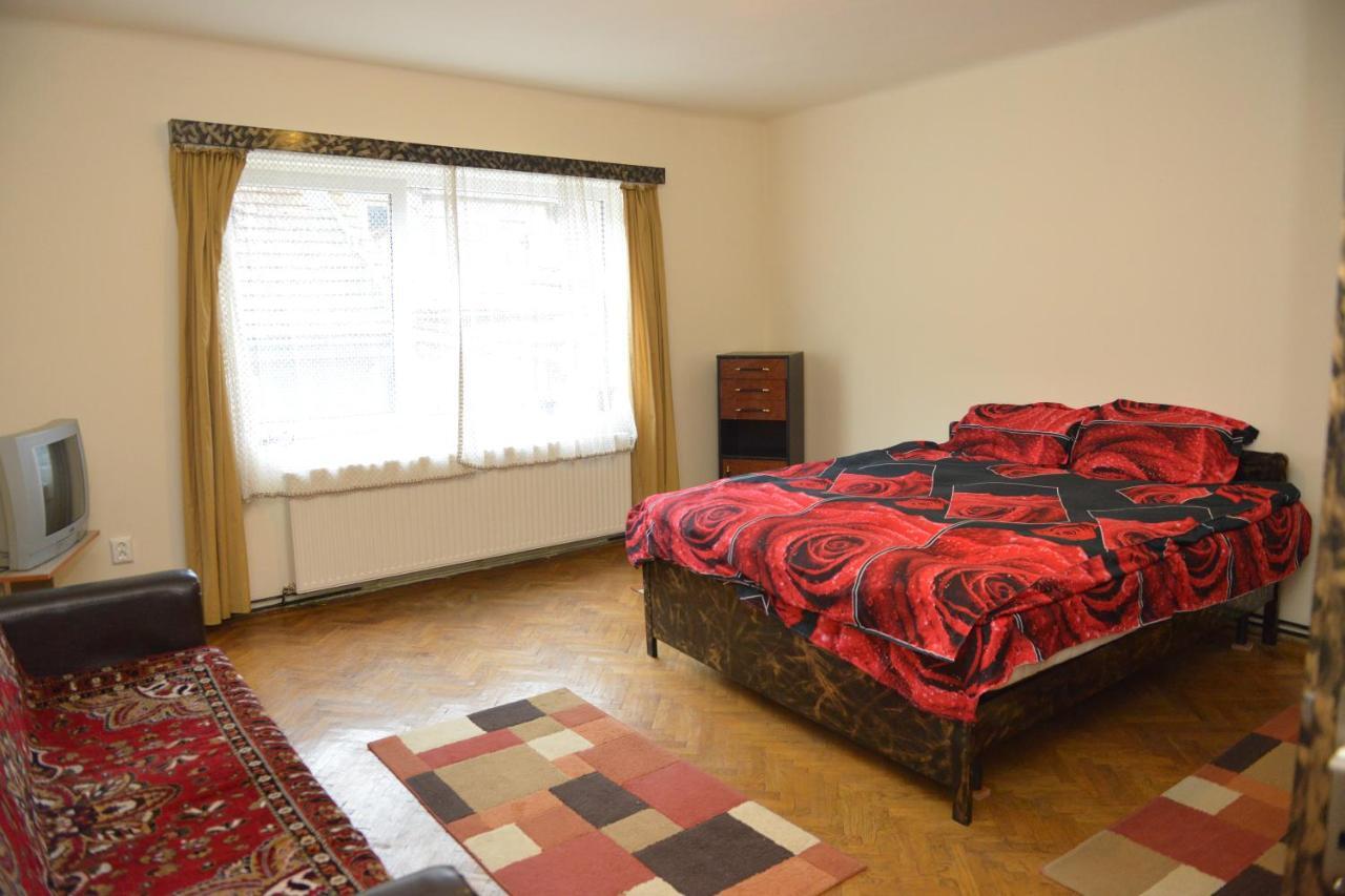 Apartament Oana บราชอฟ ภายนอก รูปภาพ